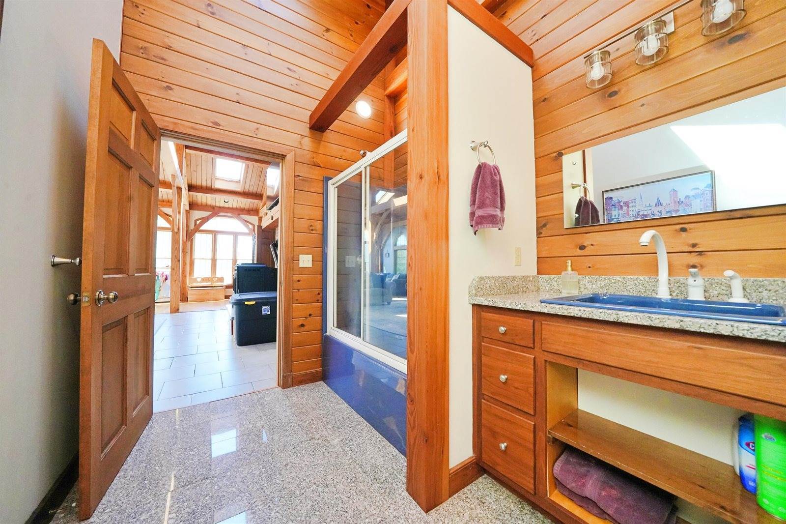 428 Main Street, Orono, ME 04473