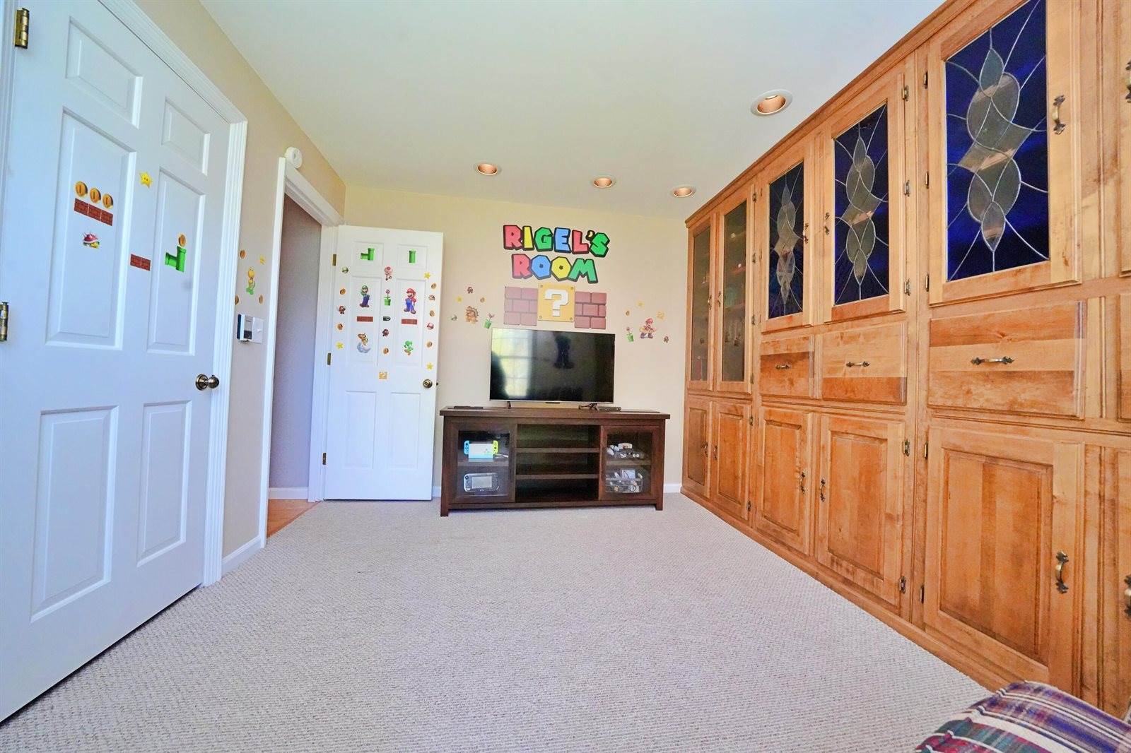 428 Main Street, Orono, ME 04473