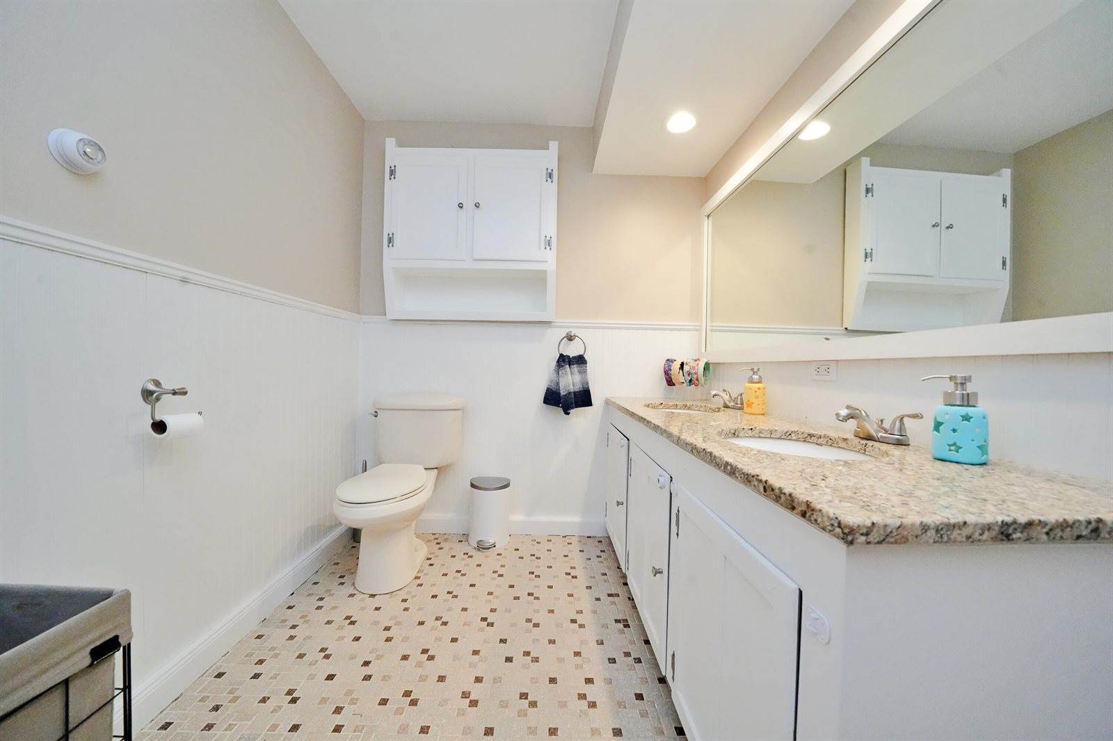 428 Main Street, Orono, ME 04473