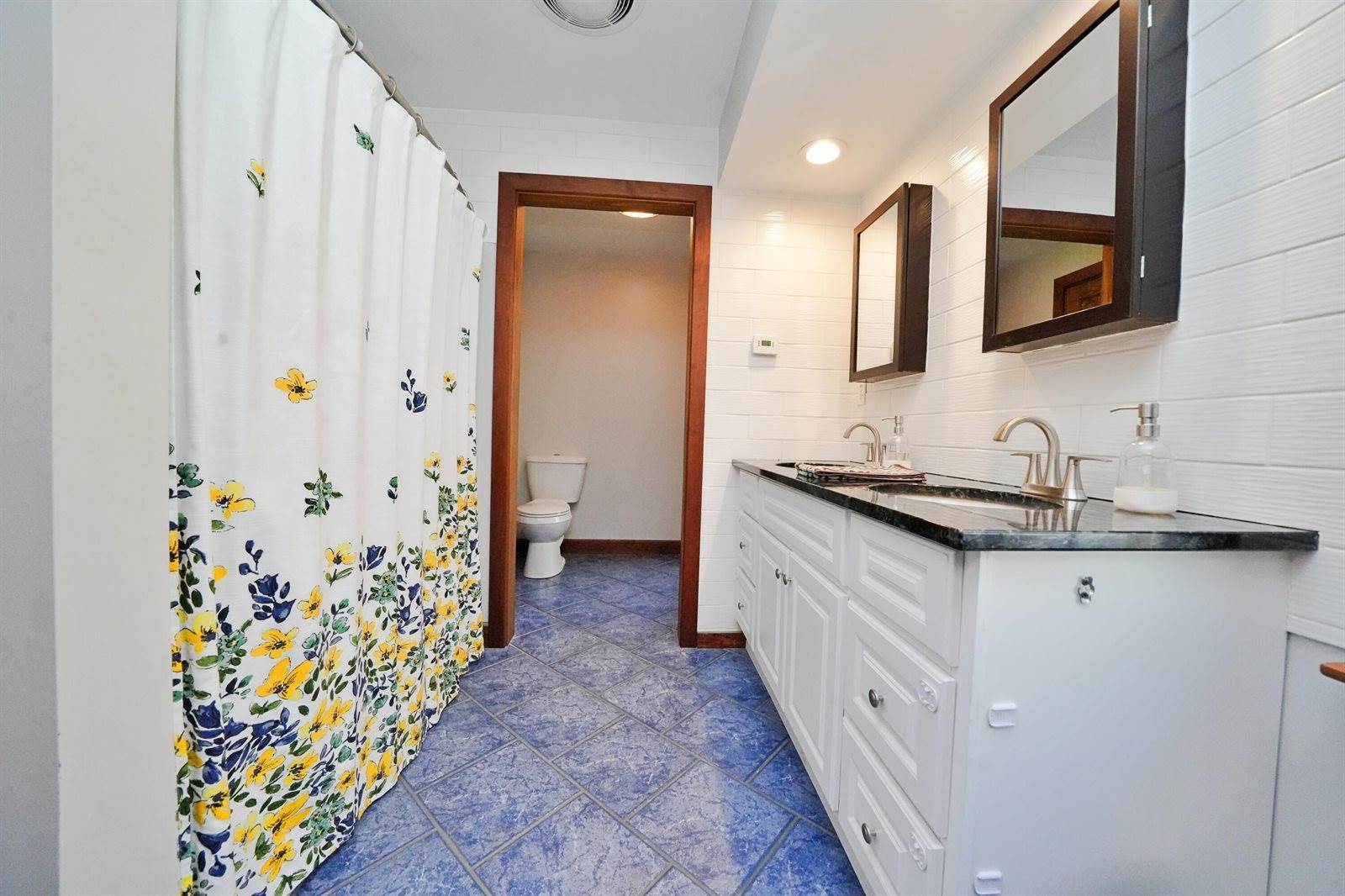 428 Main Street, Orono, ME 04473