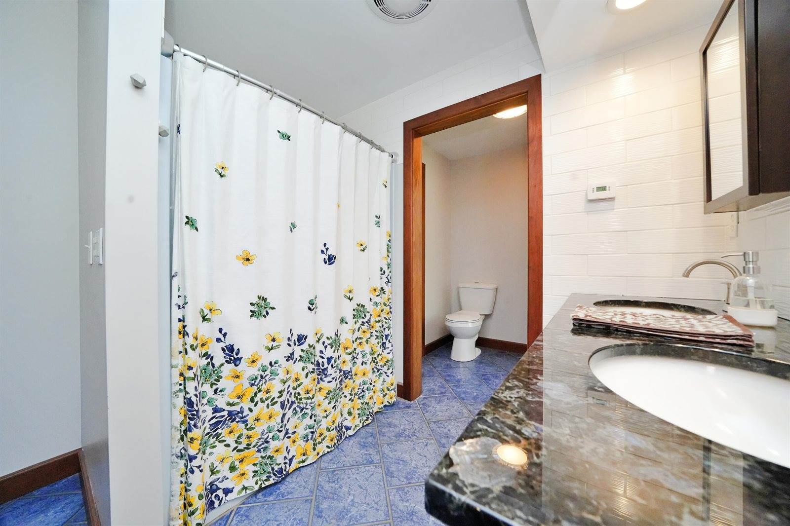 428 Main Street, Orono, ME 04473