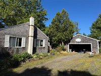 20 Coldbrook Road, Hampden, ME 04444
