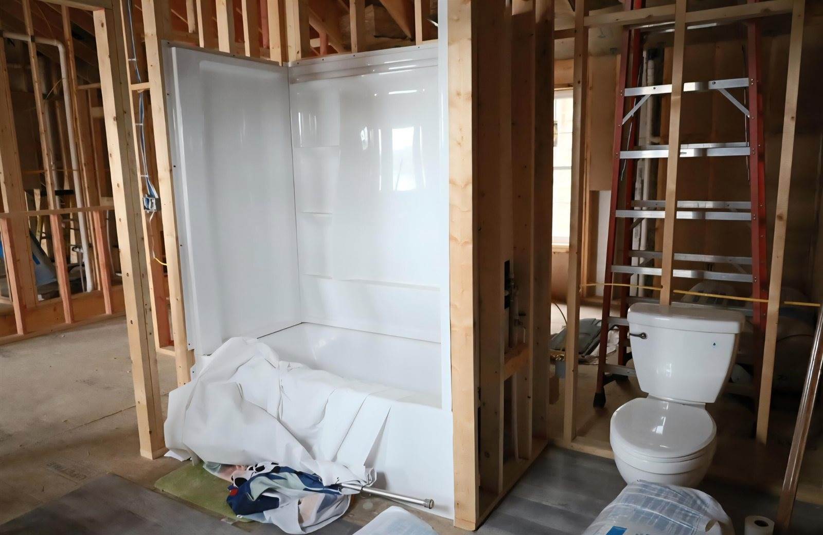 464-467 Memorial Drive, Winthrop, ME 04364