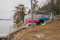 464-467 Memorial Drive, Winthrop, ME 04364