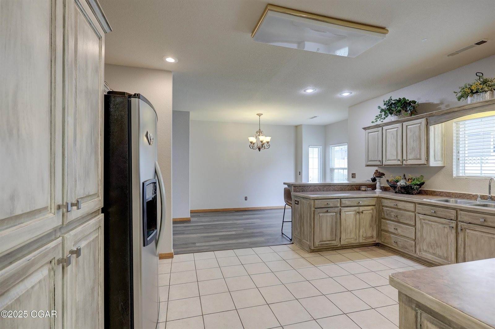 4320 Wisteria Way, Joplin, MO 64801