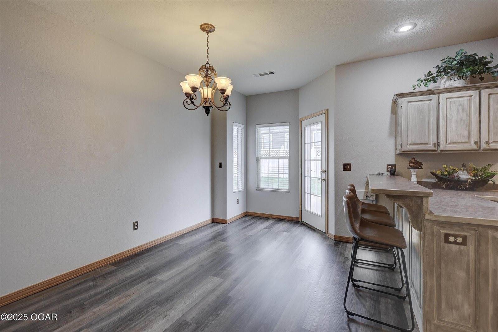 4320 Wisteria Way, Joplin, MO 64801