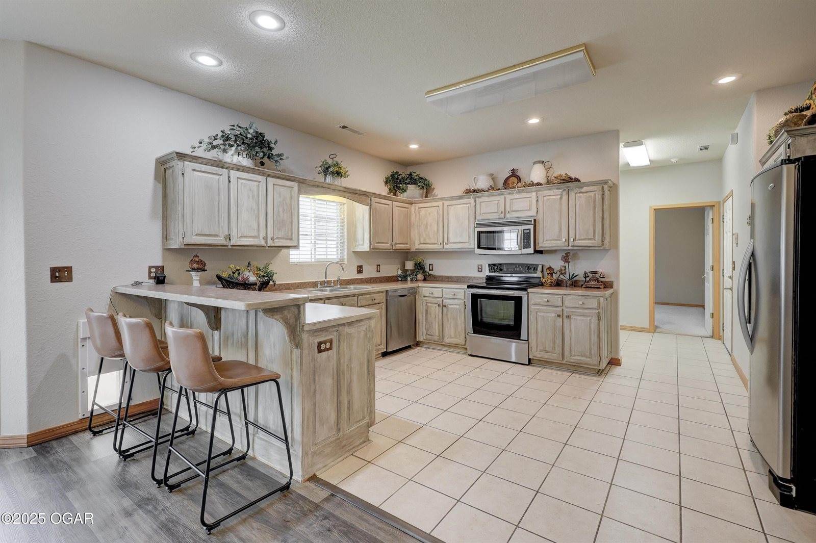 4320 Wisteria Way, Joplin, MO 64801