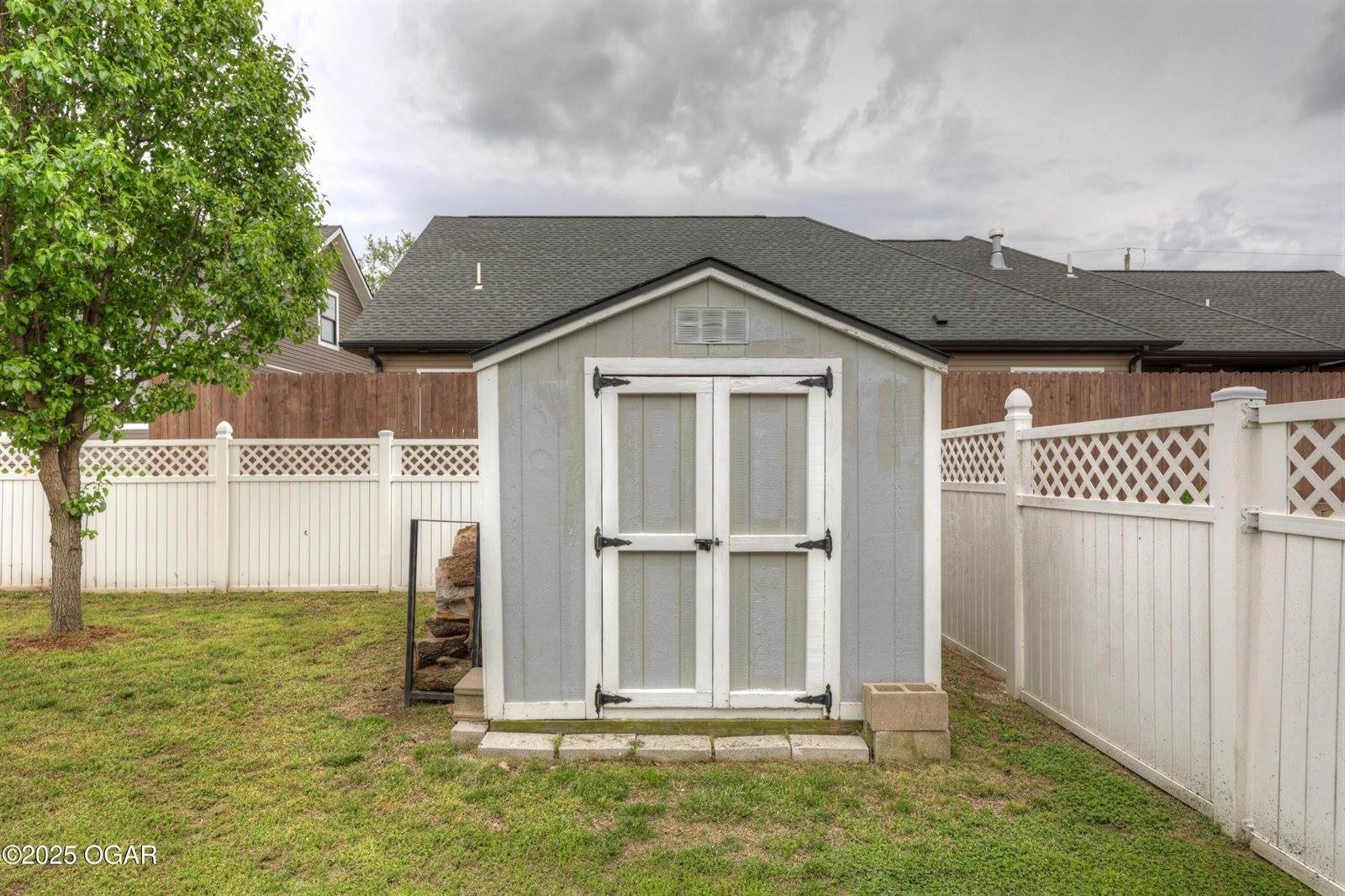 4320 Wisteria Way, Joplin, MO 64801