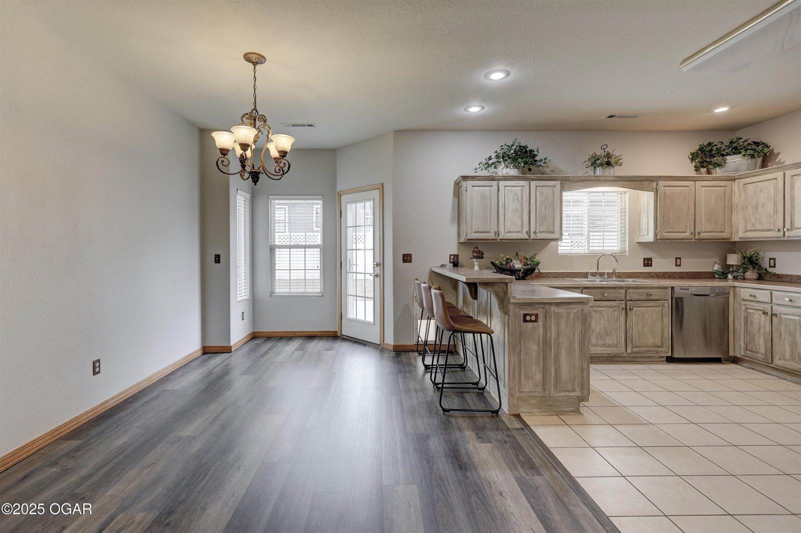 4320 Wisteria Way, Joplin, MO 64801