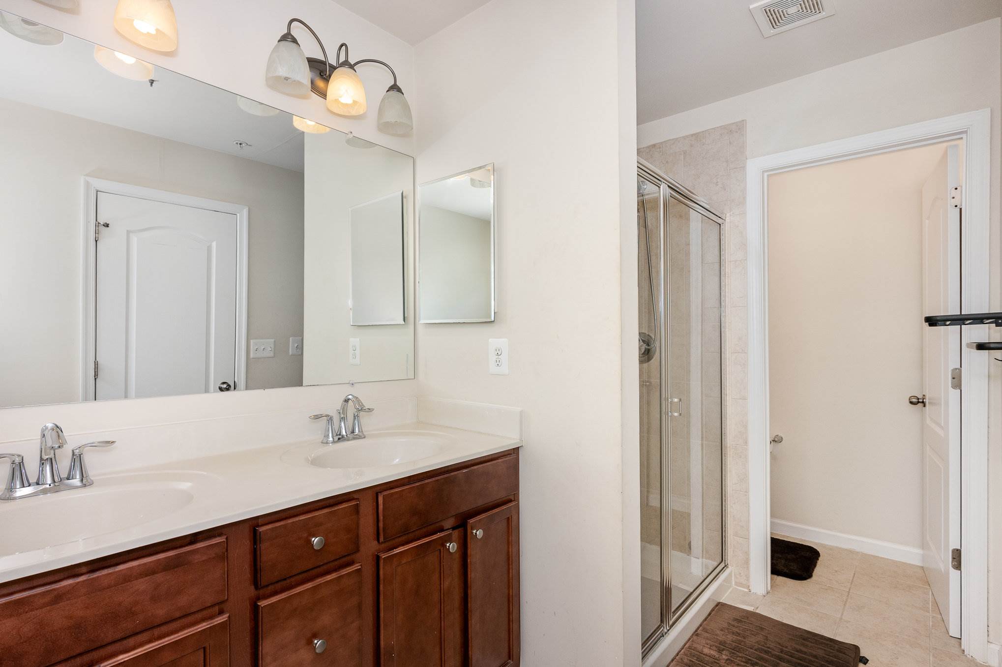 1020 Pultney Ln, Glen Burnie, MD 21060