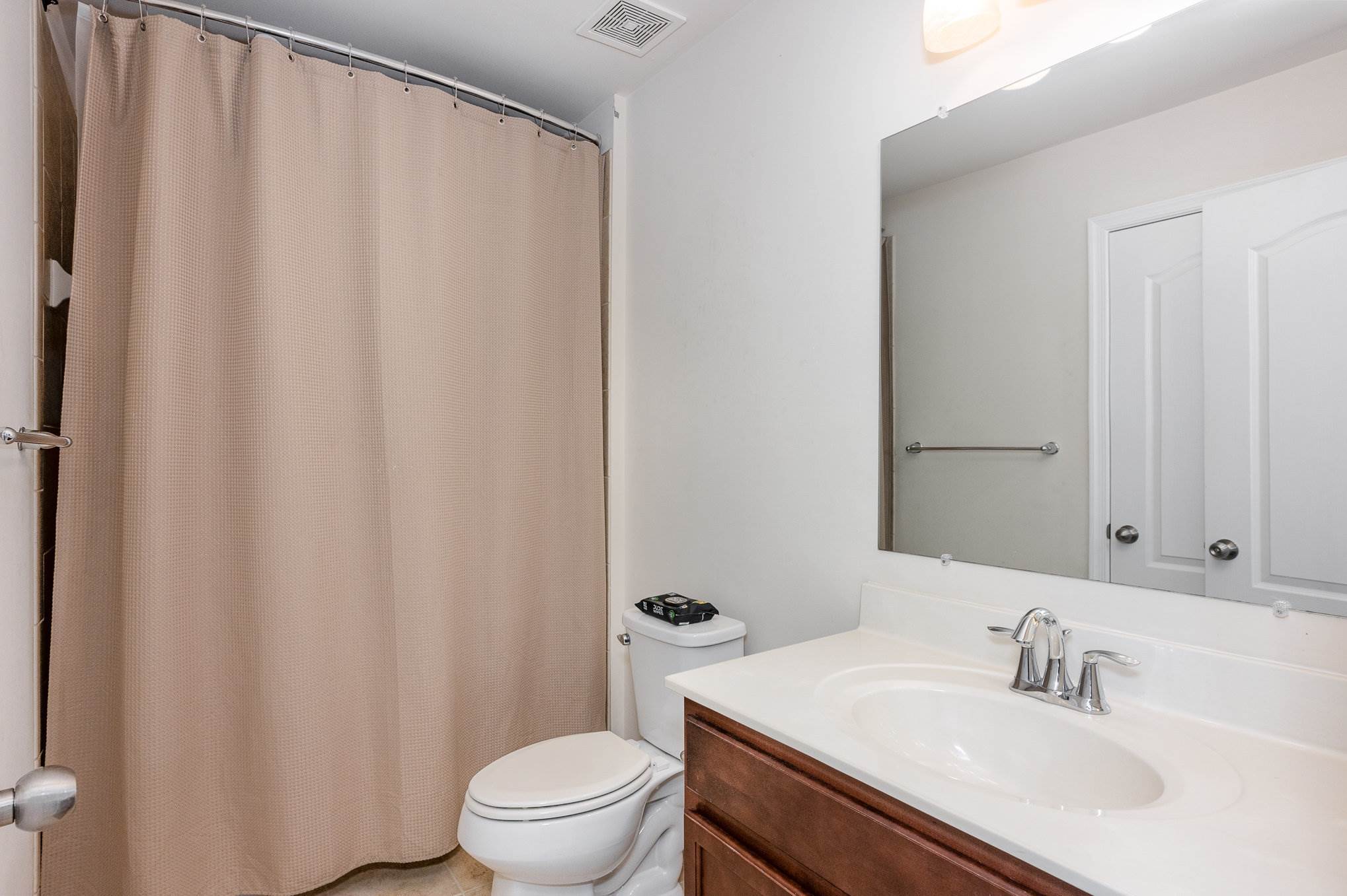 1020 Pultney Ln, Glen Burnie, MD 21060