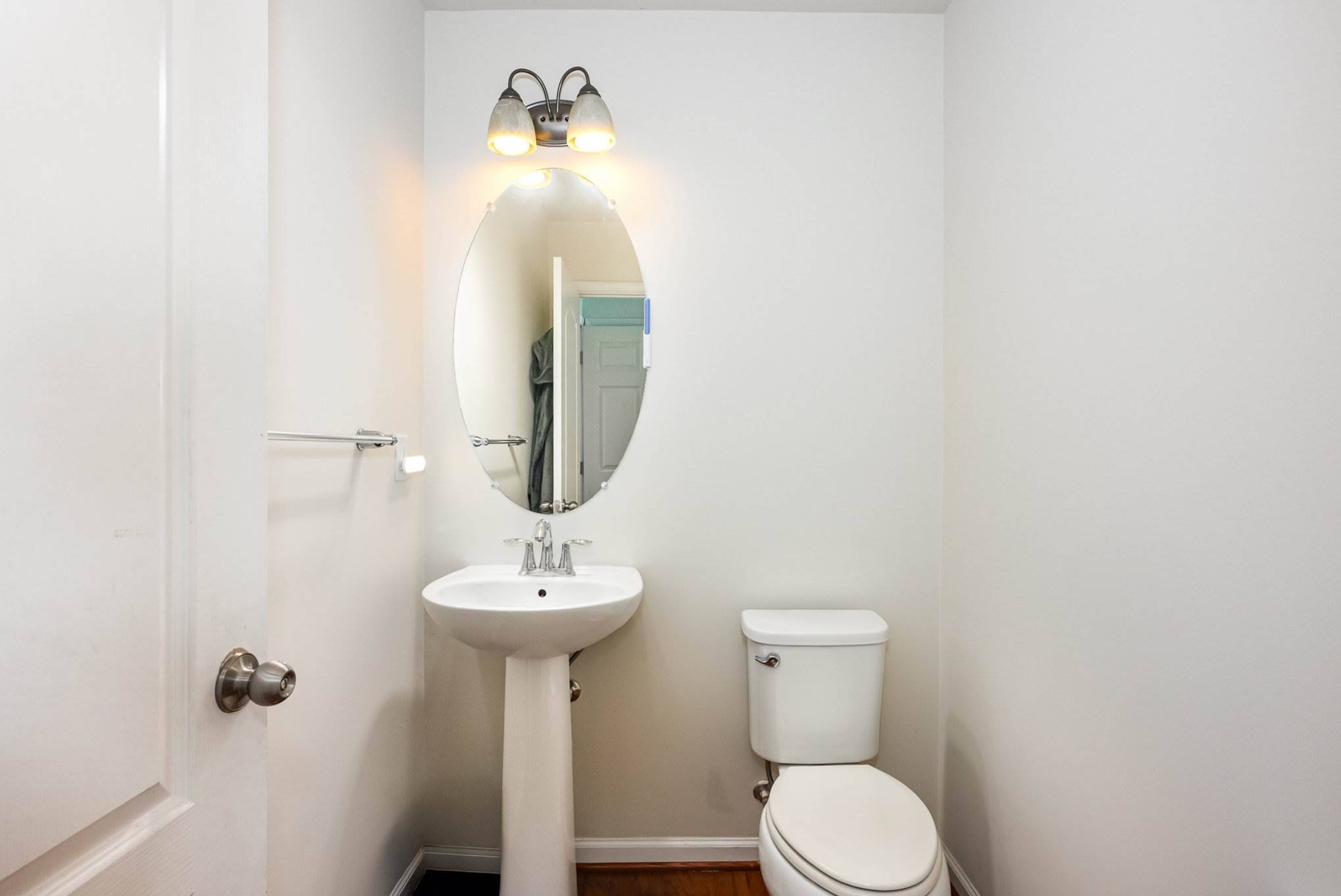 1020 Pultney Ln, Glen Burnie, MD 21060