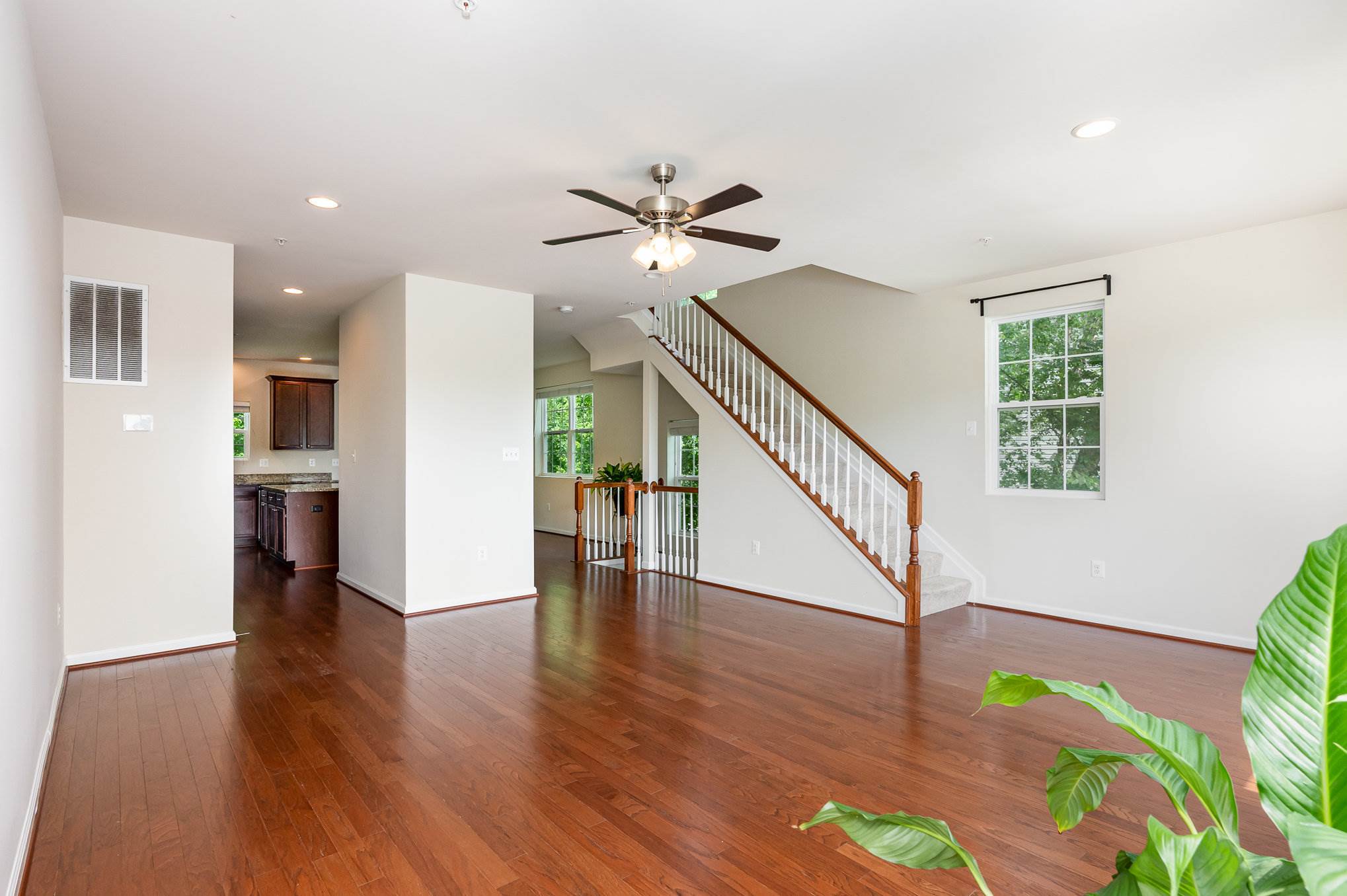 1020 Pultney Ln, Glen Burnie, MD 21060