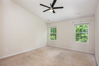 1020 Pultney Ln, Glen Burnie, MD 21060