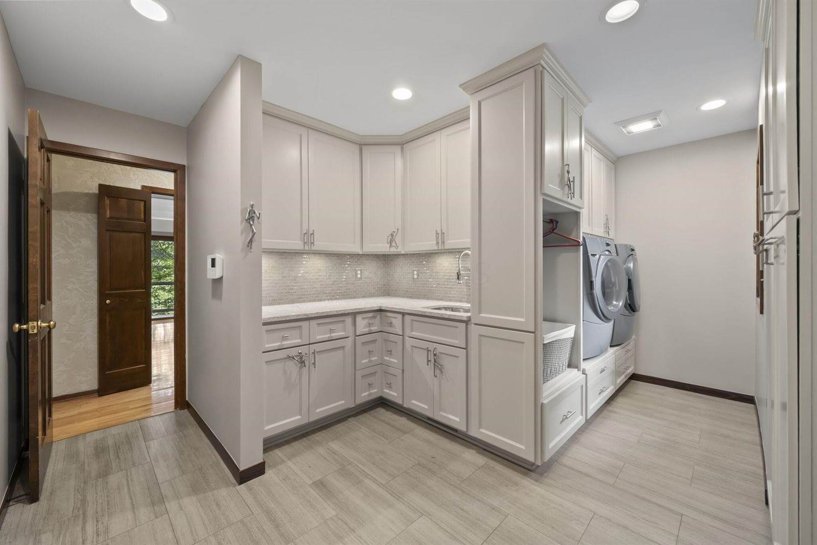 6527 Quarry Lane, Dublin, OH 43017