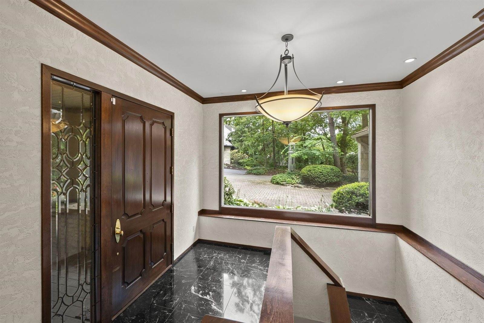 6527 Quarry Lane, Dublin, OH 43017