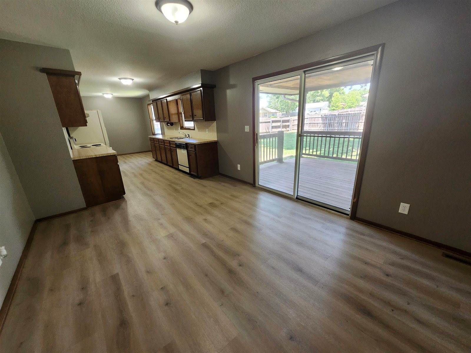 1532 North Rockwood Blvd, Mulvane, KS 67110