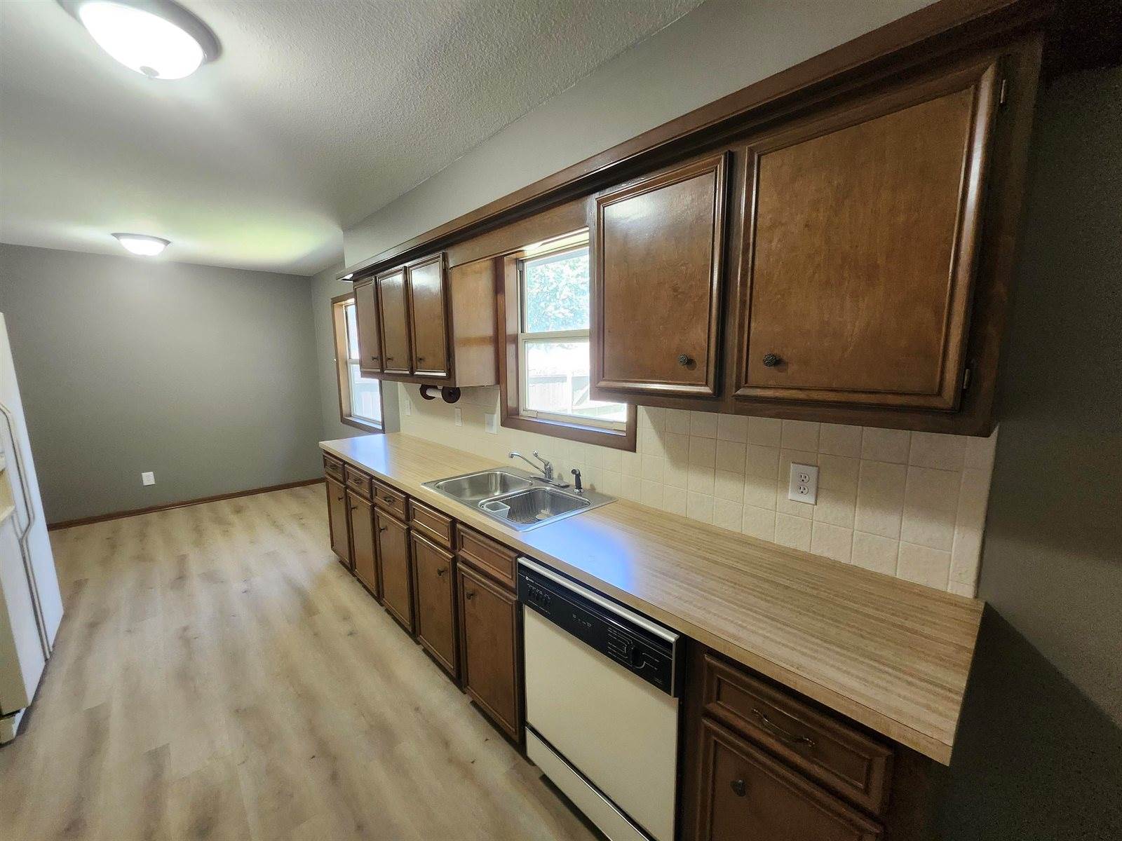 1532 North Rockwood Blvd, Mulvane, KS 67110