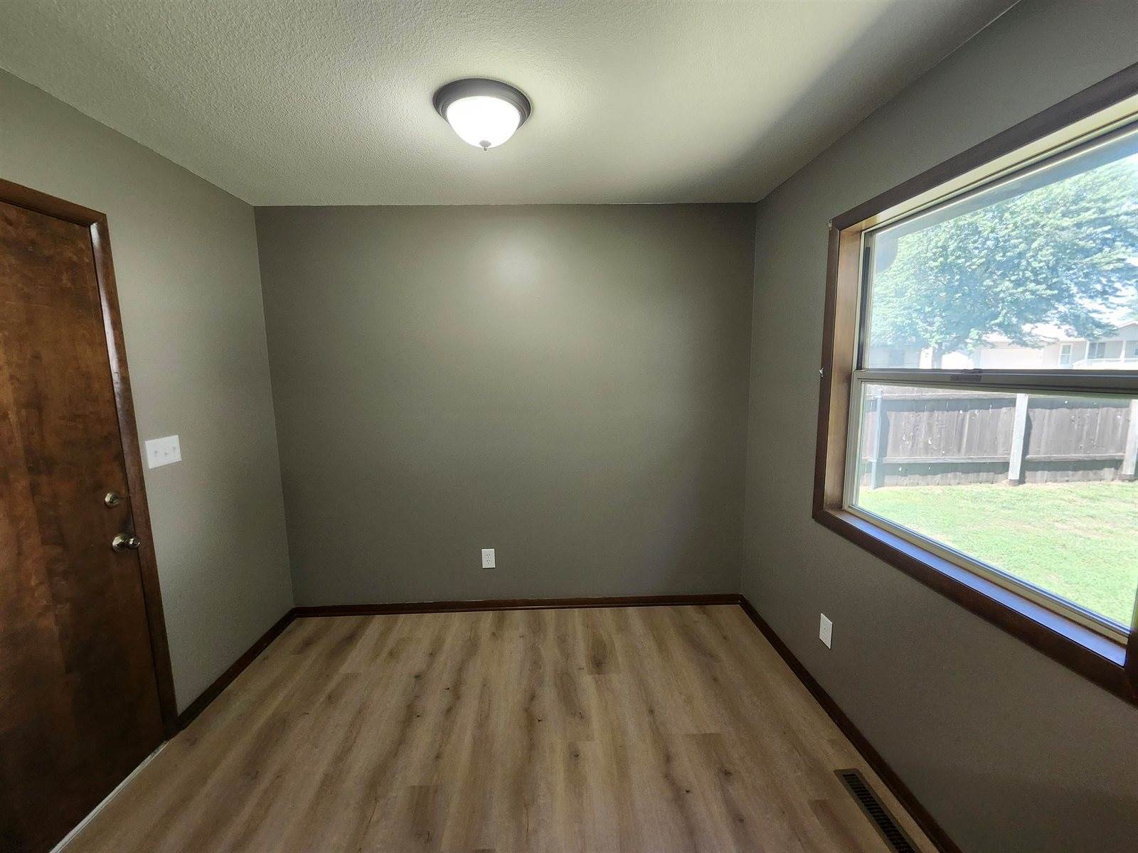 1532 North Rockwood Blvd, Mulvane, KS 67110