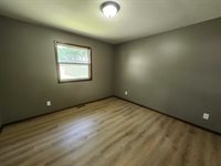 1532 North Rockwood Blvd, Mulvane, KS 67110