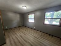 1532 North Rockwood Blvd, Mulvane, KS 67110