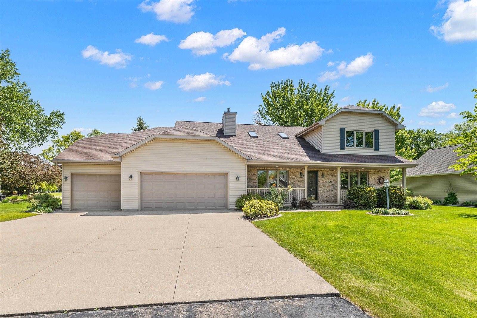 N7844 Lake Shore Lane, Sherwood, WI 54169