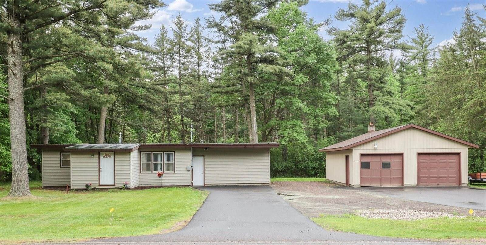 2730 Airport Avenue, Wisconsin Rapids, WI 54494