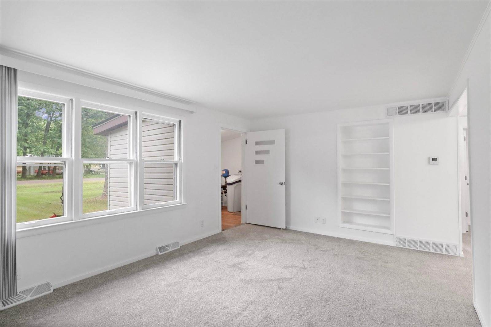 2730 Airport Avenue, Wisconsin Rapids, WI 54494