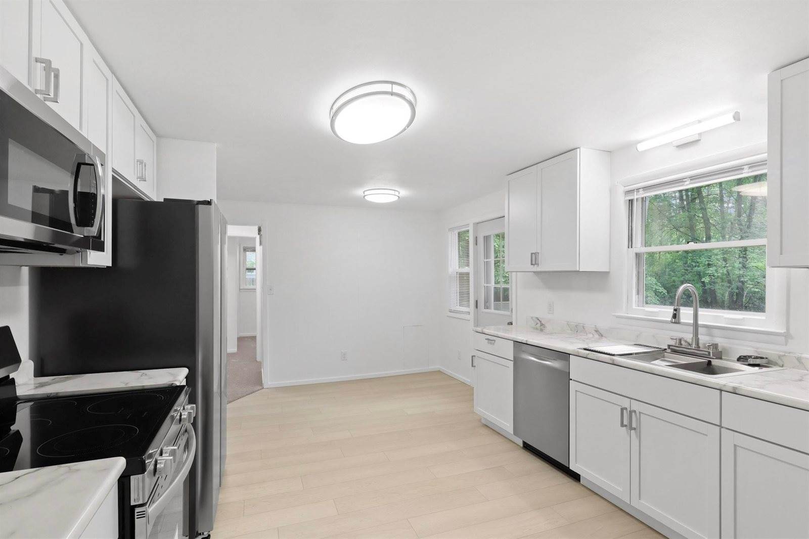 2730 Airport Avenue, Wisconsin Rapids, WI 54494