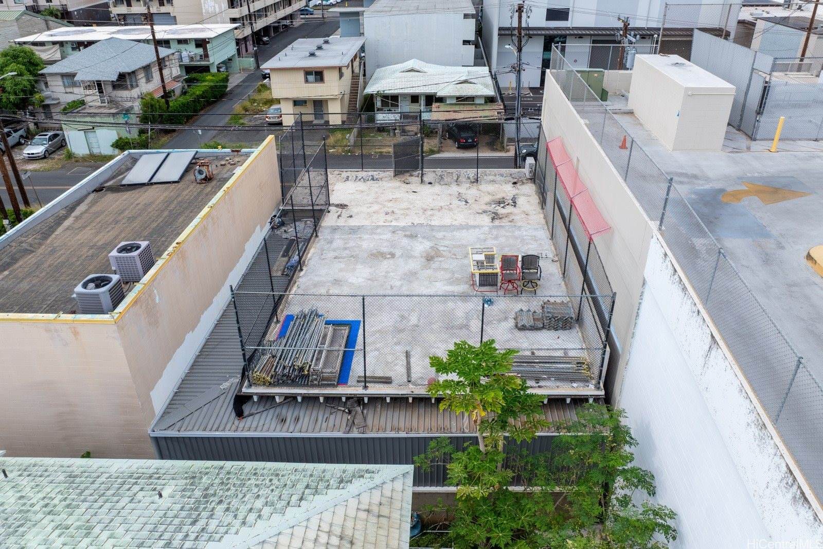 2209 Young Street, Honolulu, HI 96826