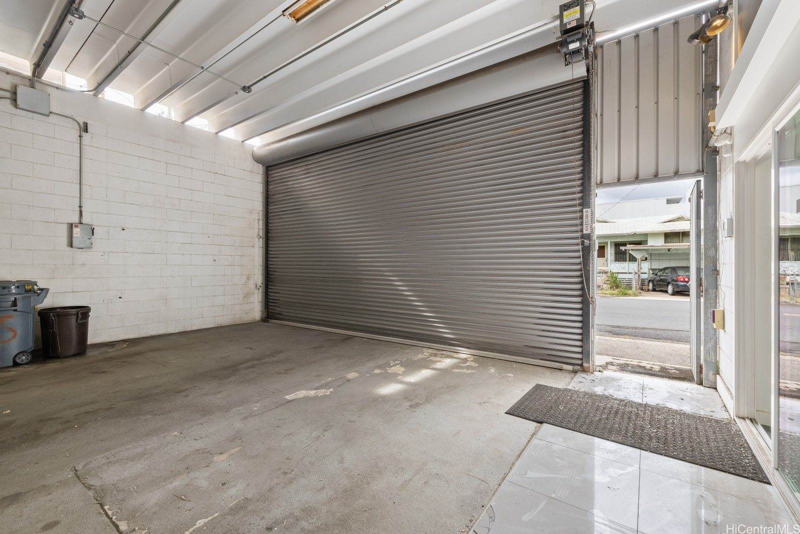 2209 Young Street, Honolulu, HI 96826