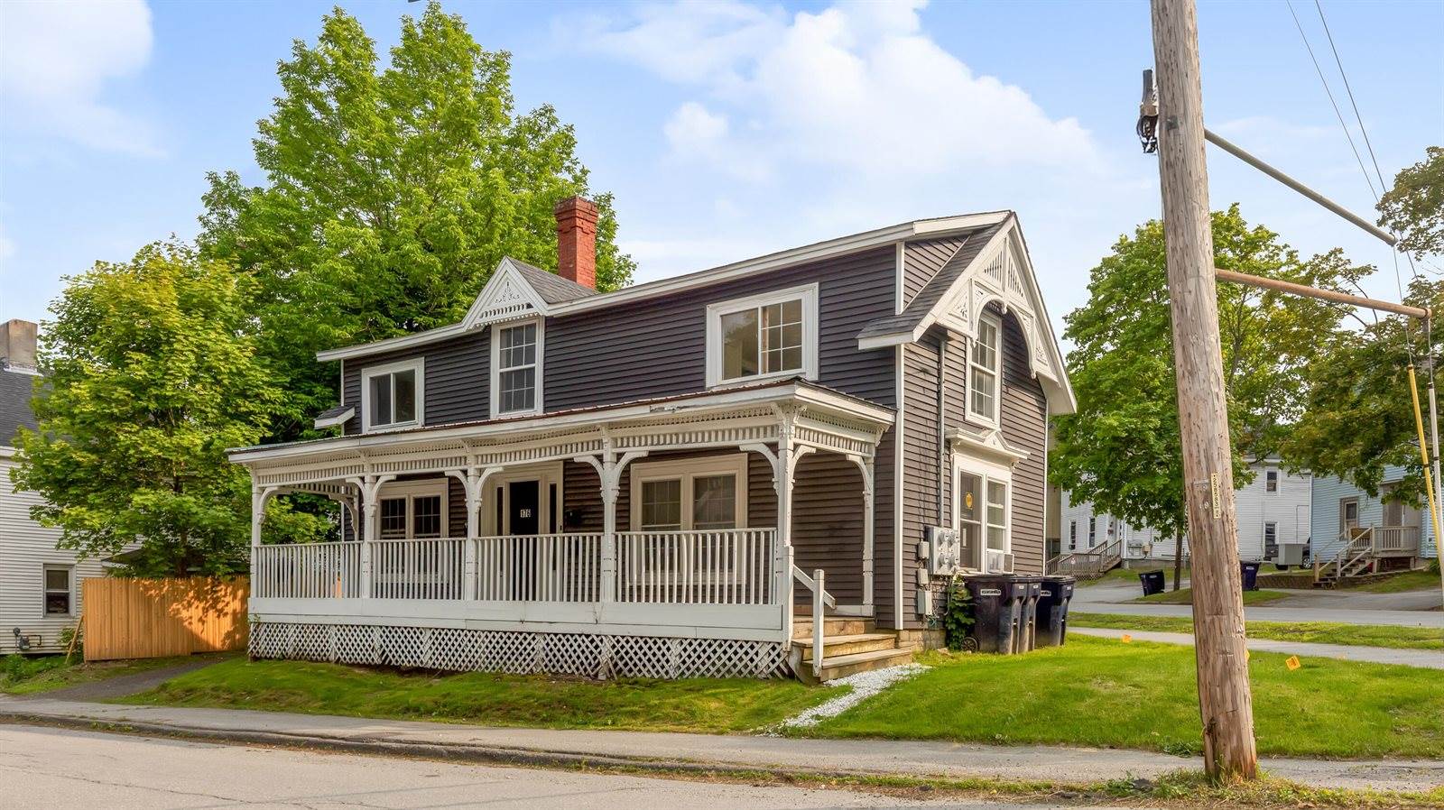 176 Court Street, Bangor, ME 04401