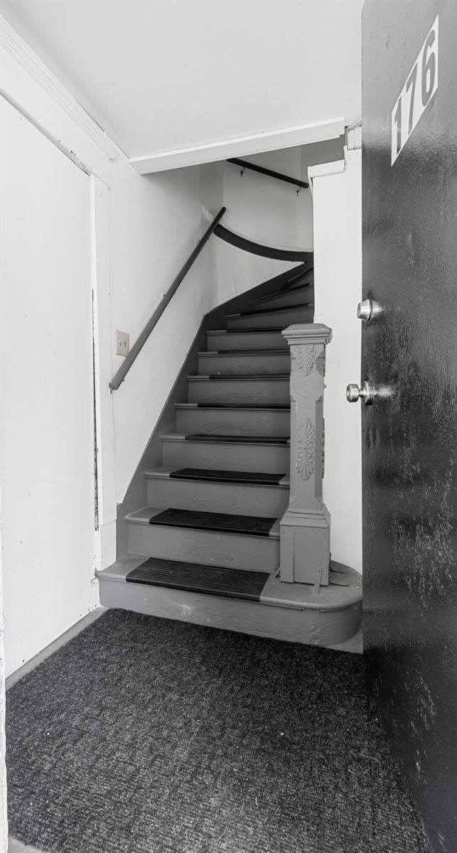 176 Court Street, Bangor, ME 04401