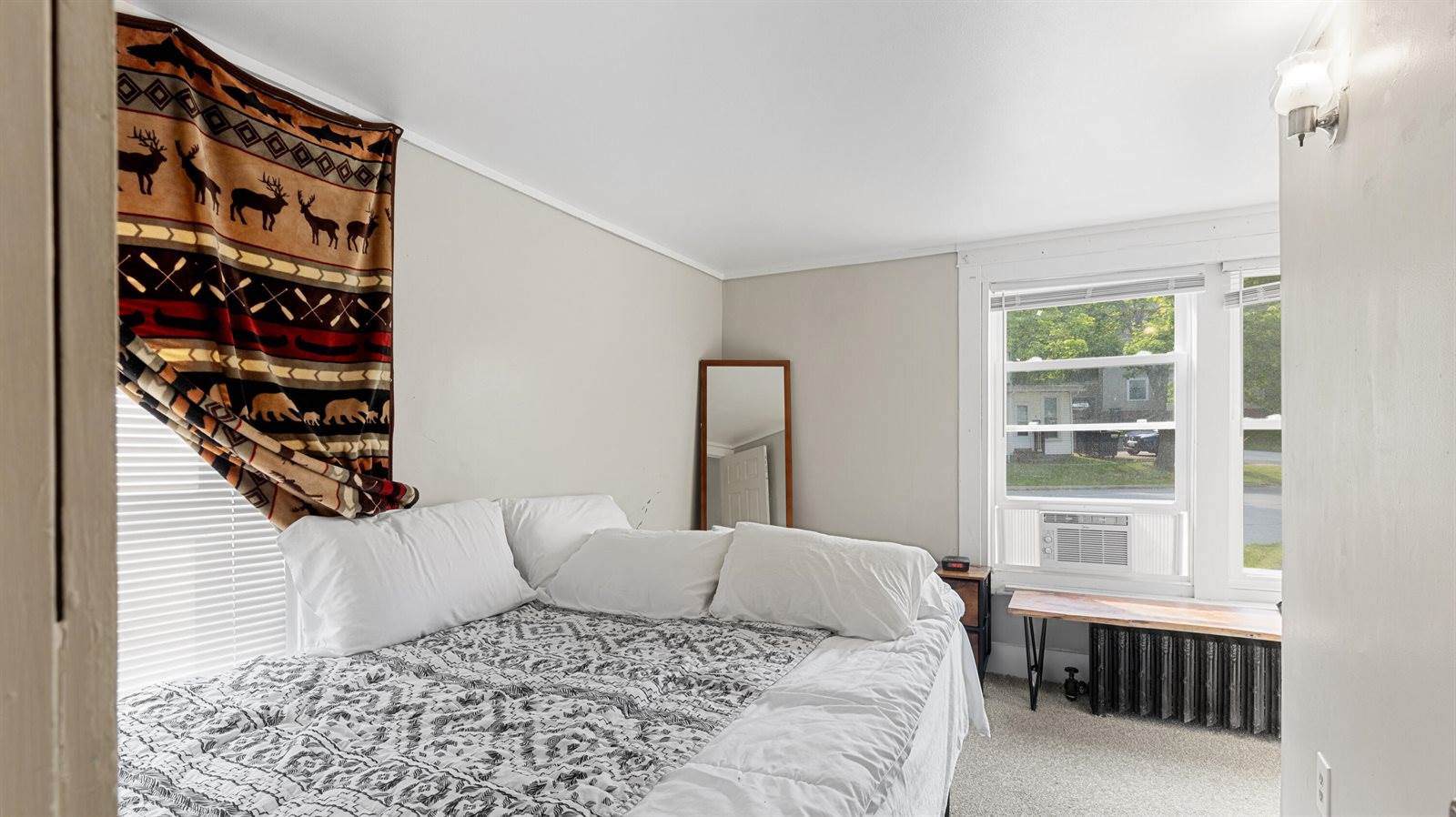 176 Court Street, Bangor, ME 04401