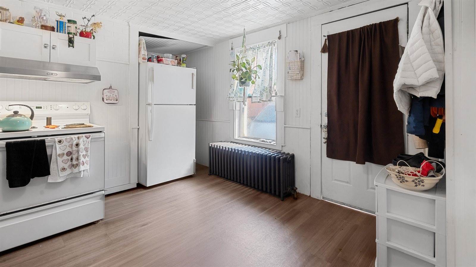 176 Court Street, Bangor, ME 04401