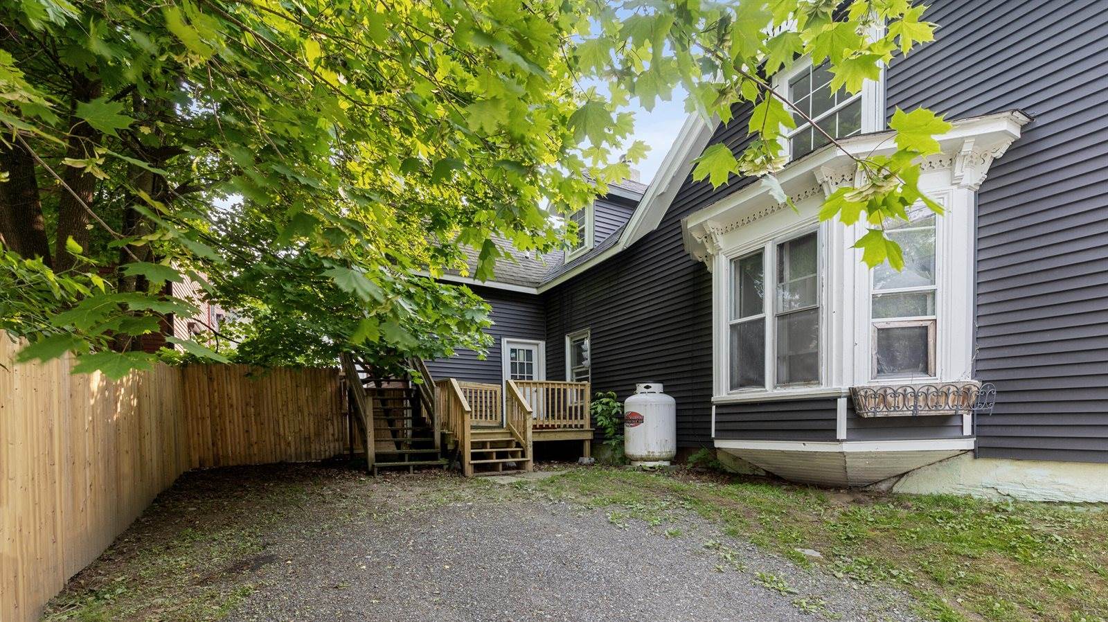 176 Court Street, Bangor, ME 04401