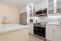 1707 Pelican Cove Road, Sarasota, FL 34231