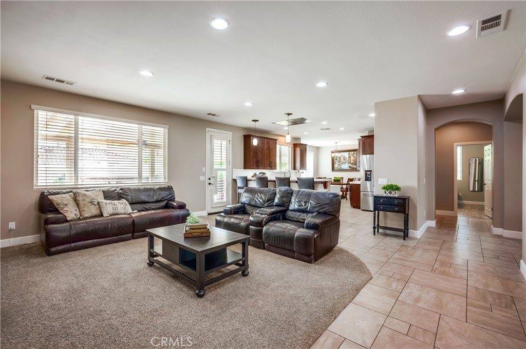 6582 North Caleb Lane, San Bernardino, CA 92407