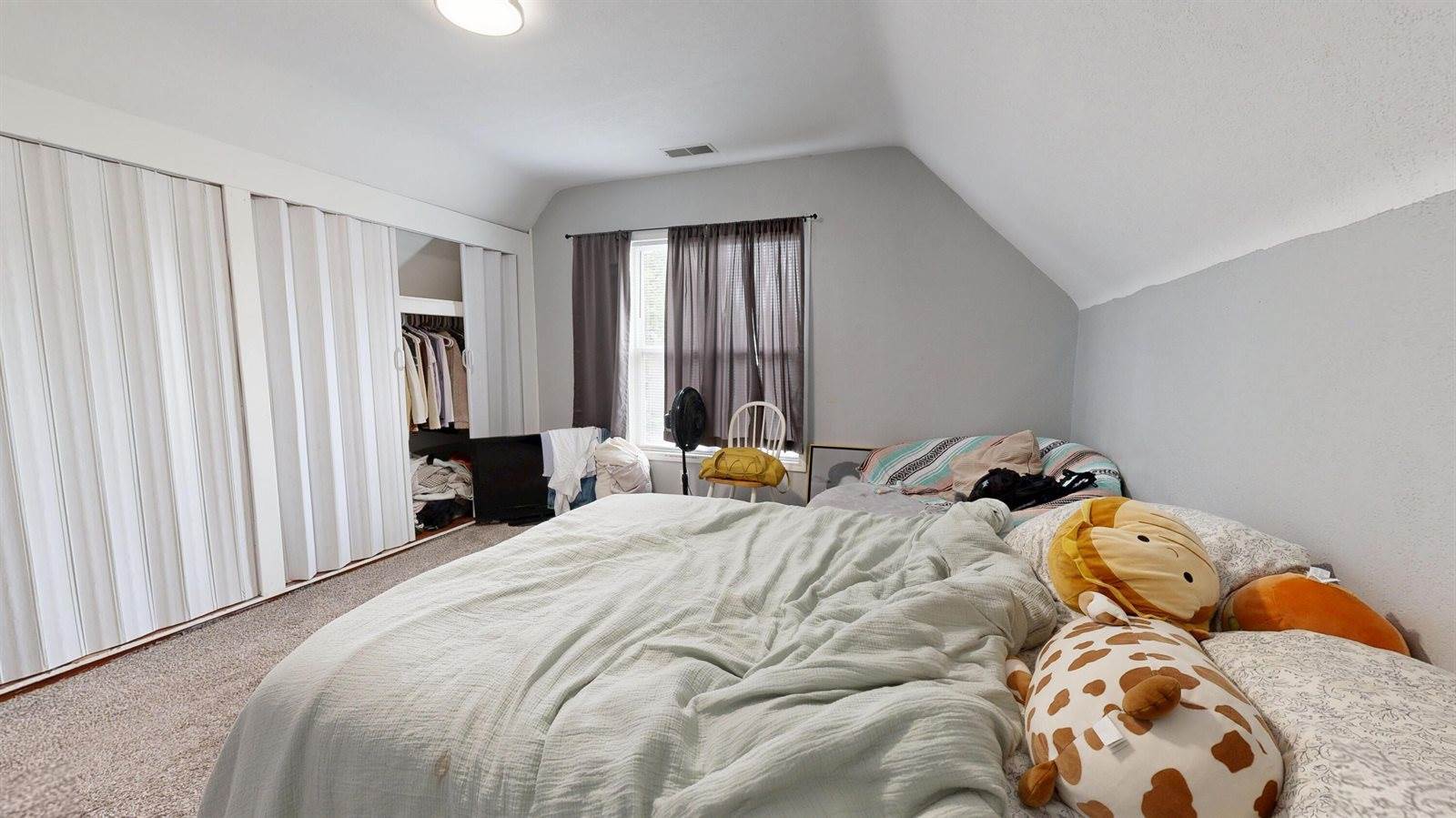 1552 Loomis St, La Crosse, WI 54603