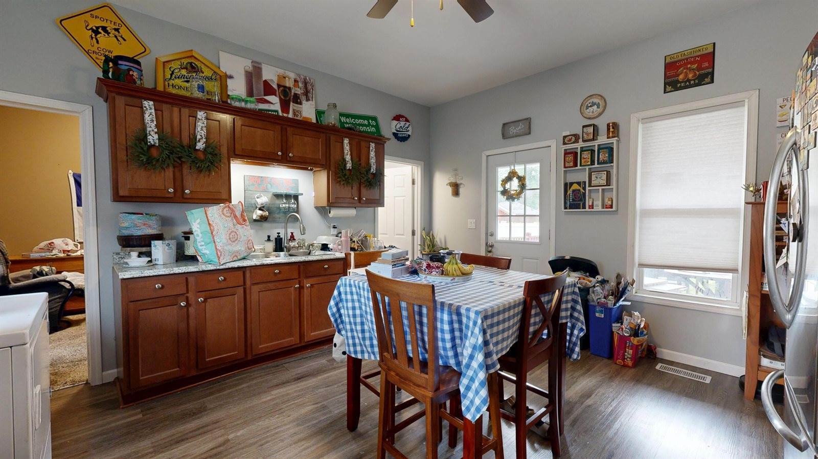 1552 Loomis St, La Crosse, WI 54603