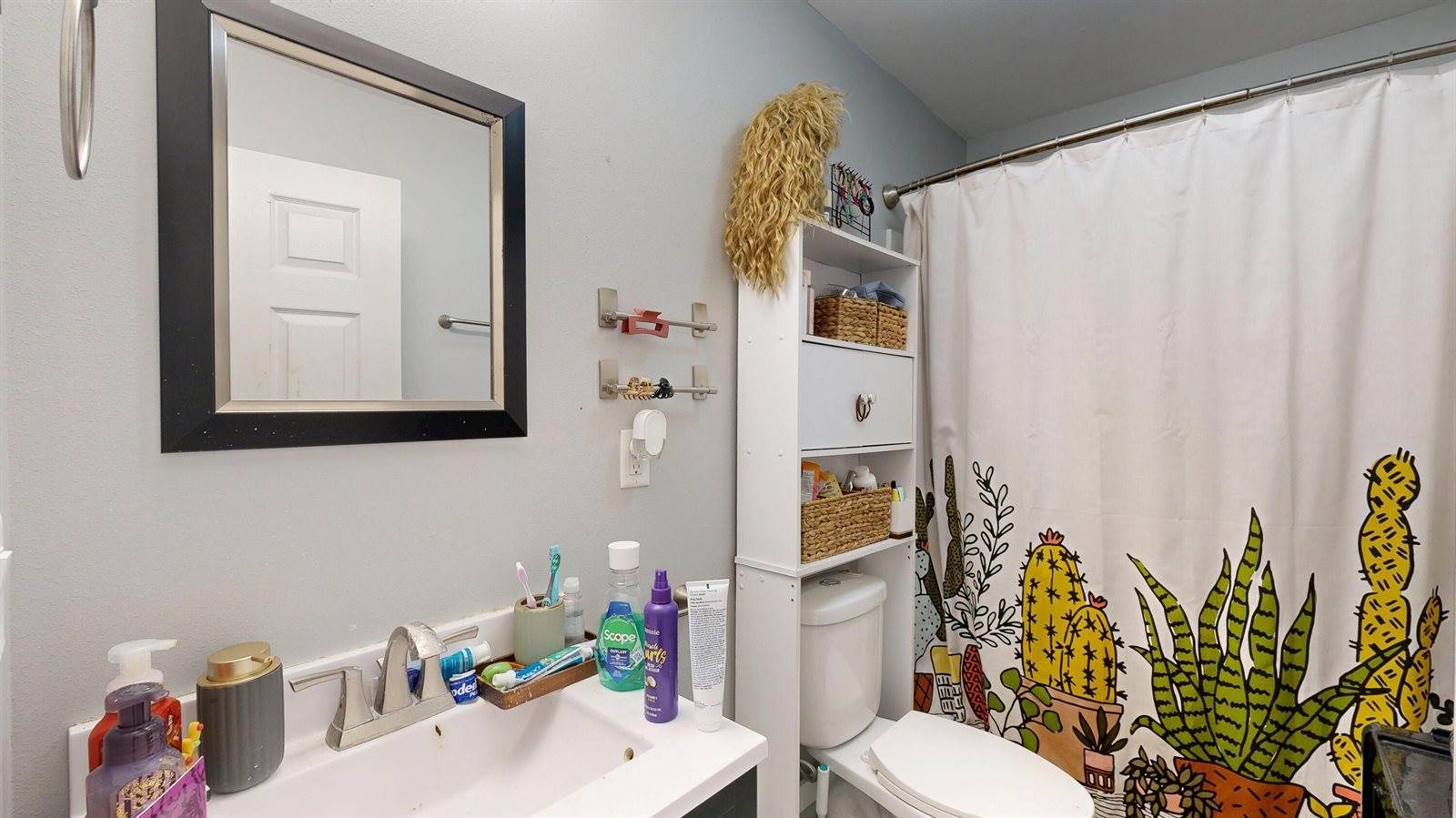 1552 Loomis St, La Crosse, WI 54603