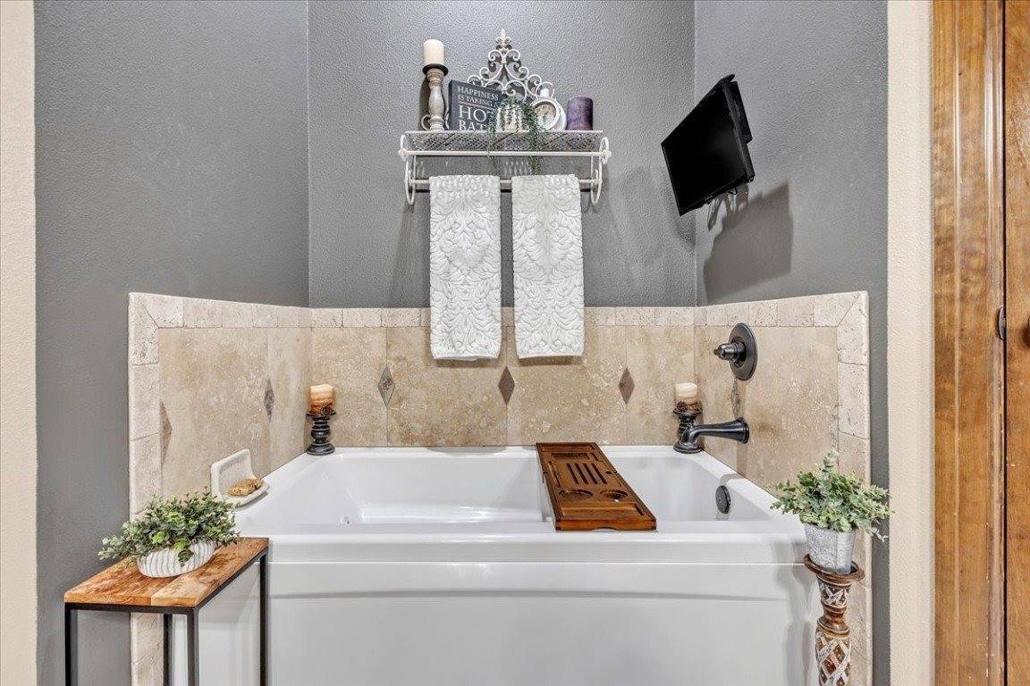 7809 North Choctaw Road, Jones, OK 73049