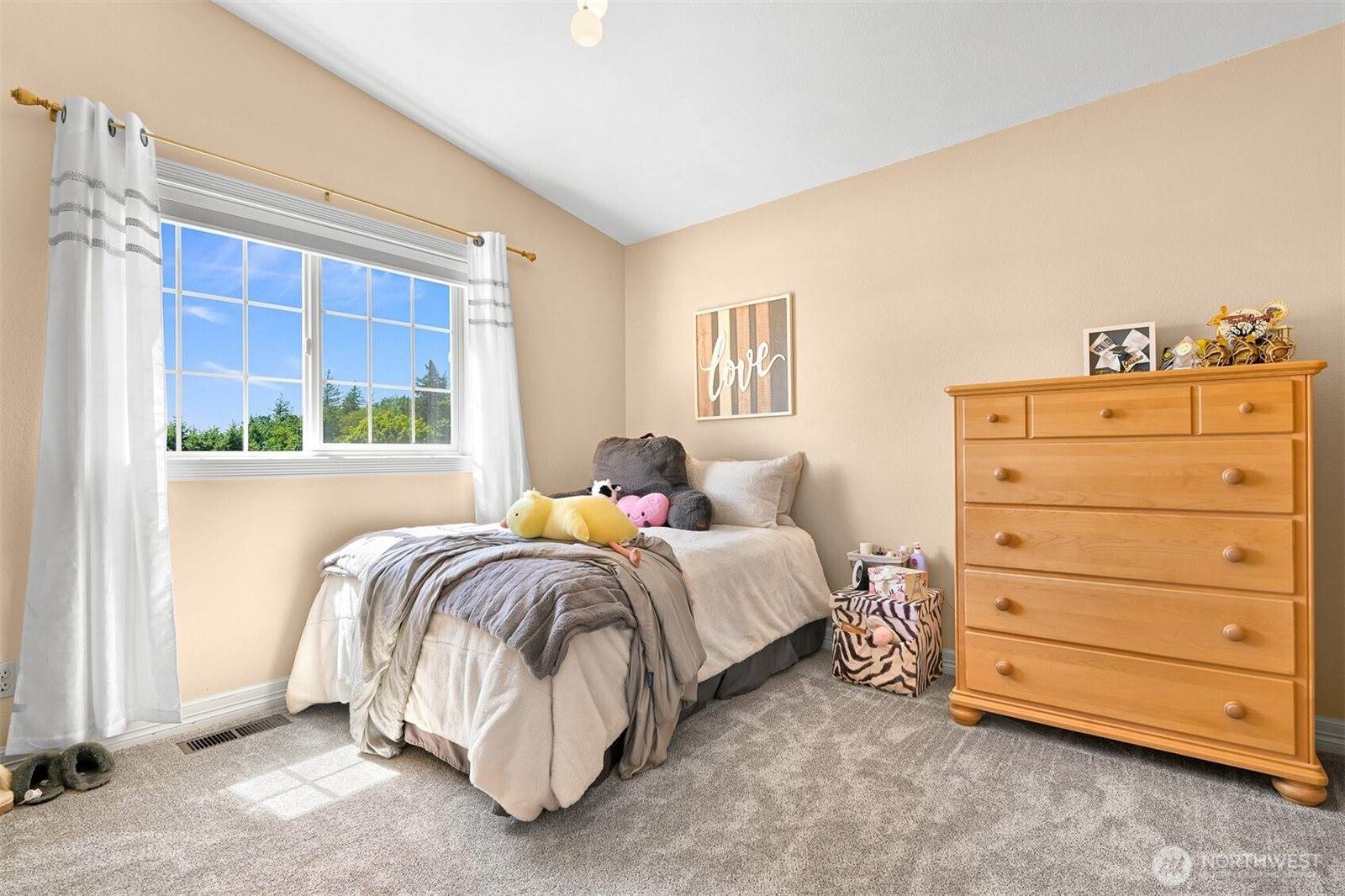 2548 Crescent Street, Ferndale, WA 98248