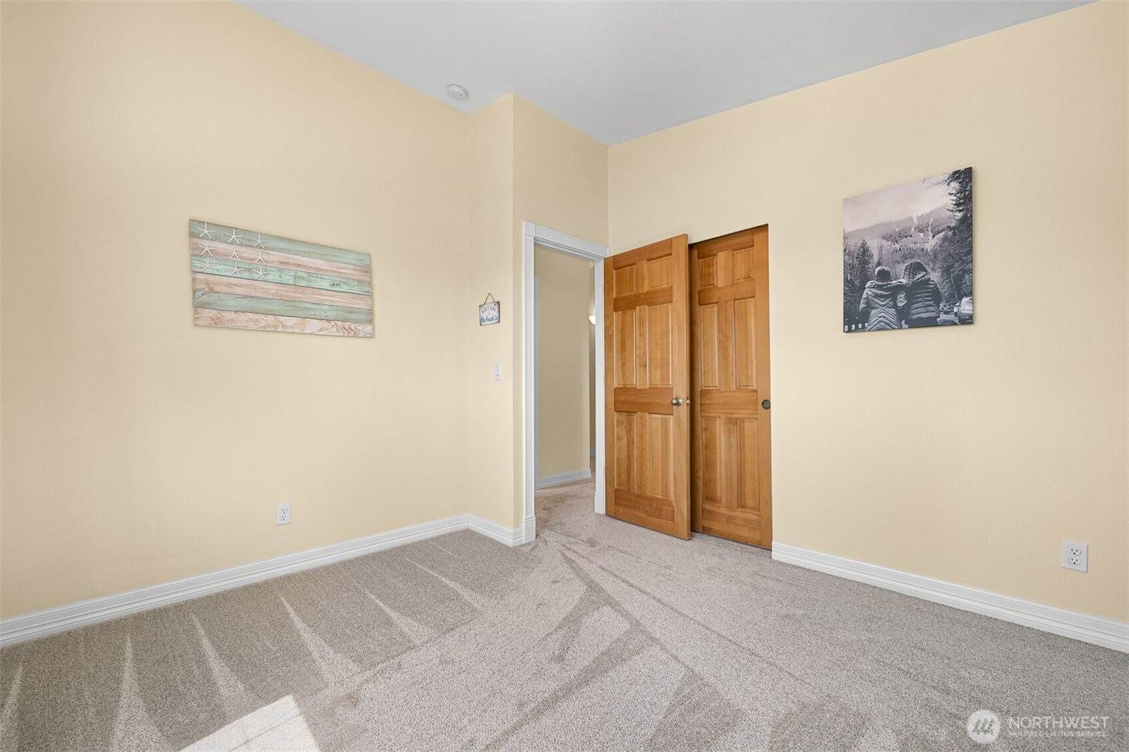 2548 Crescent Street, Ferndale, WA 98248