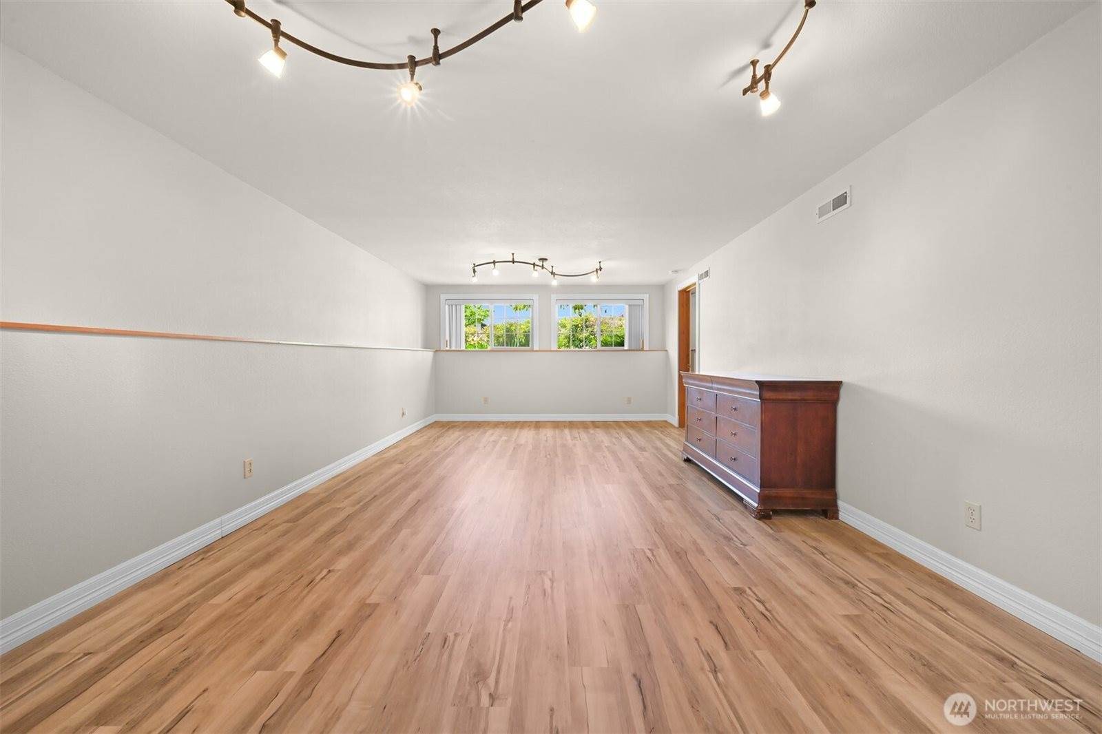 2548 Crescent Street, Ferndale, WA 98248