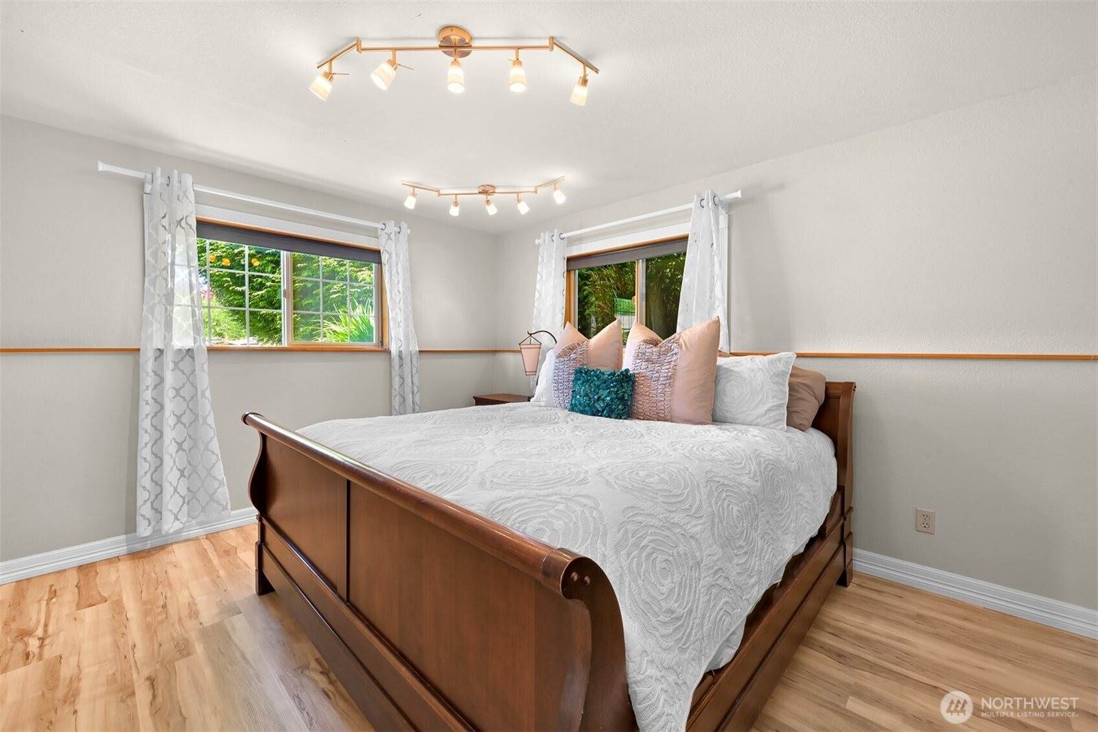 2548 Crescent Street, Ferndale, WA 98248