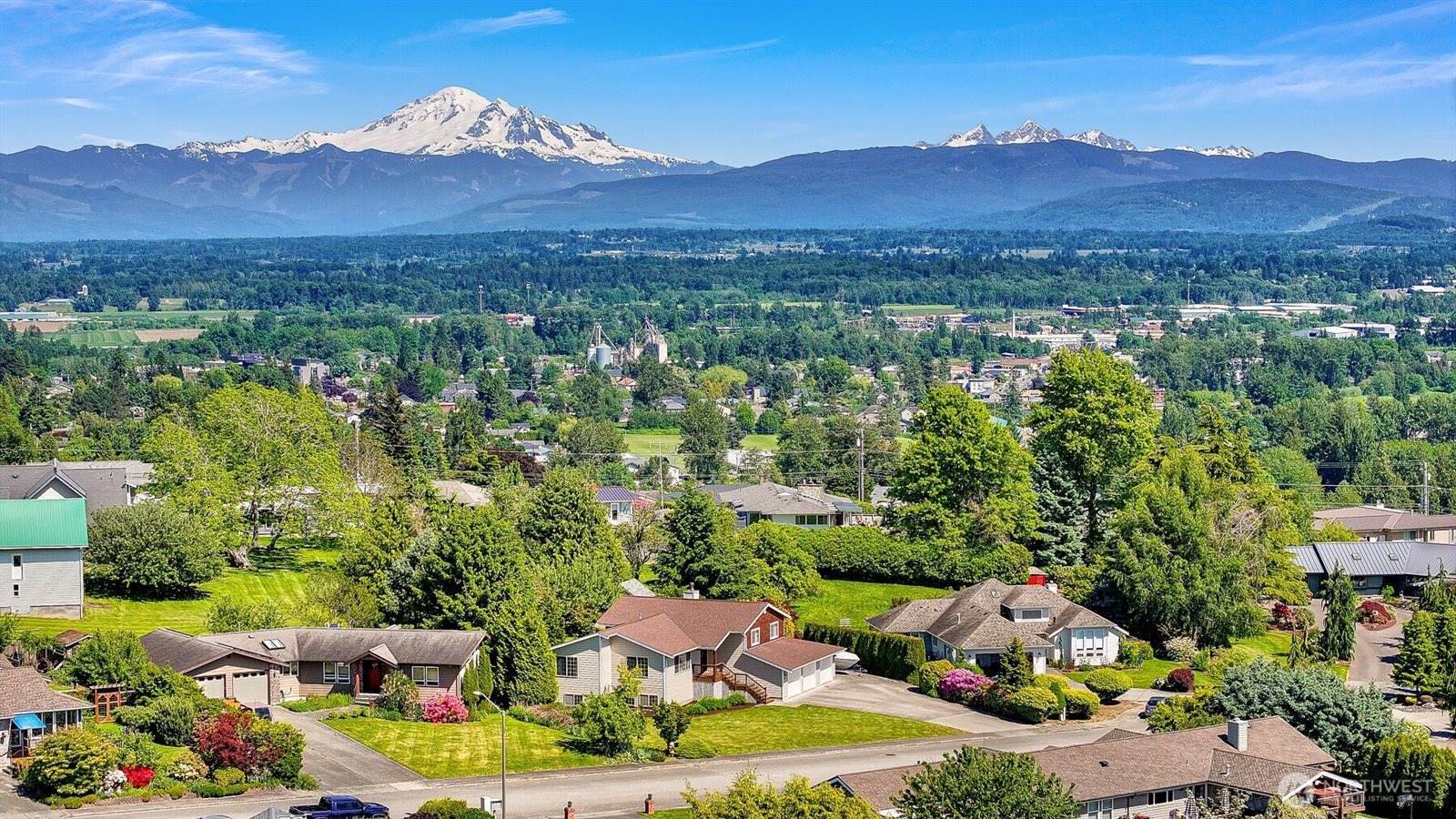 2548 Crescent Street, Ferndale, WA 98248