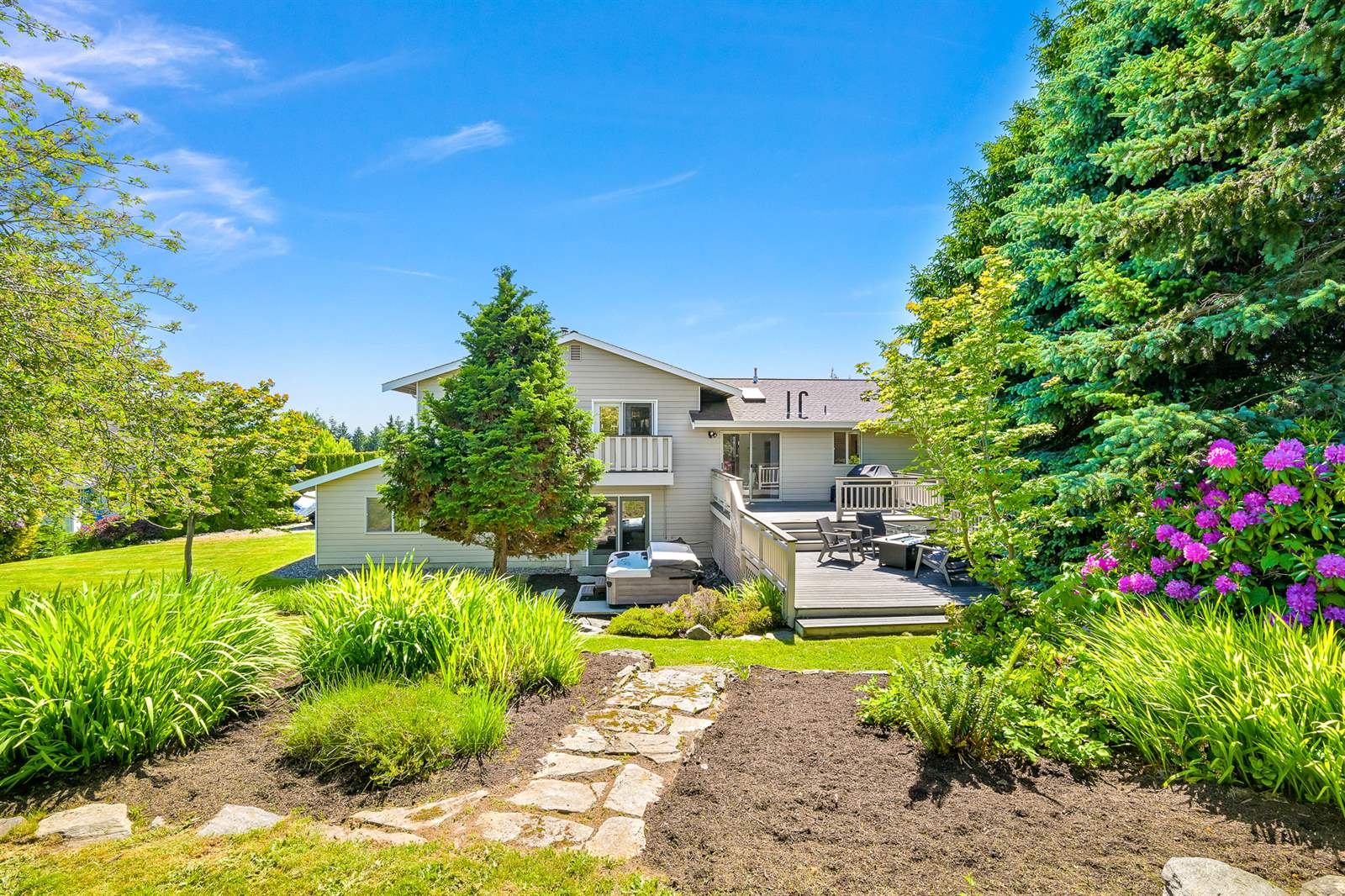 2548 Crescent Street, Ferndale, WA 98248