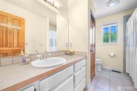 2548 Crescent Street, Ferndale, WA 98248