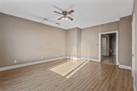 2380 South 16th St, Milwaukee, WI 53215